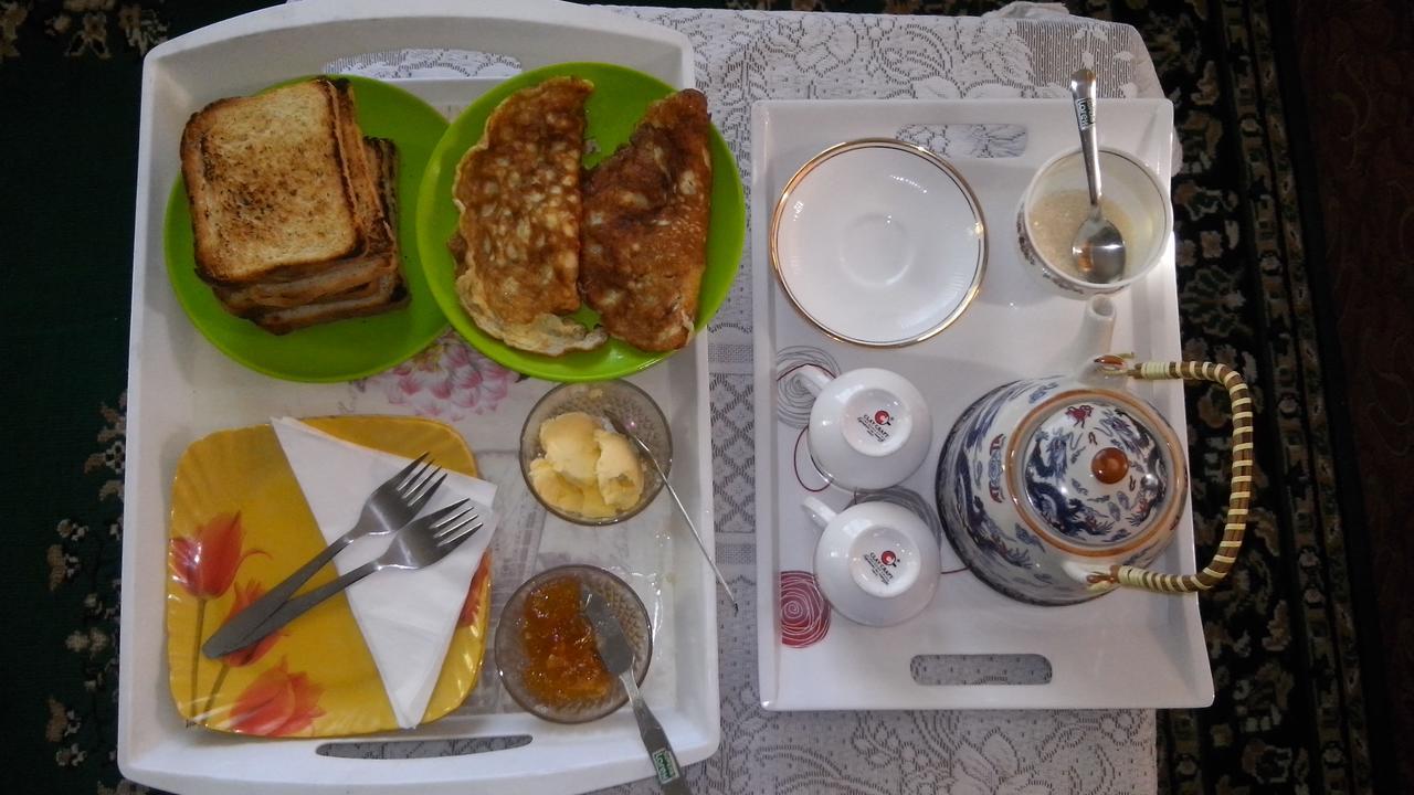 Himalayan Inn Homestay ดาร์จีลิง ภายนอก รูปภาพ