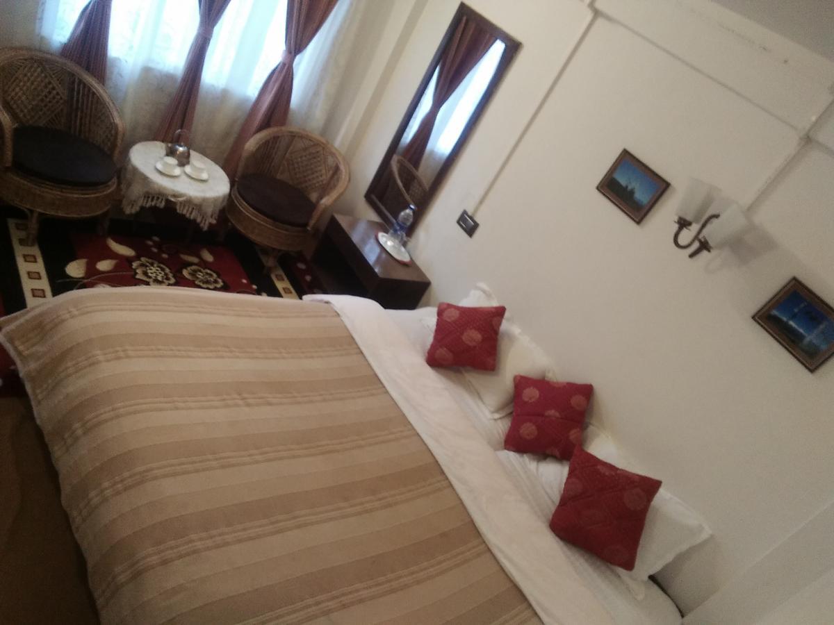 Himalayan Inn Homestay ดาร์จีลิง ภายนอก รูปภาพ