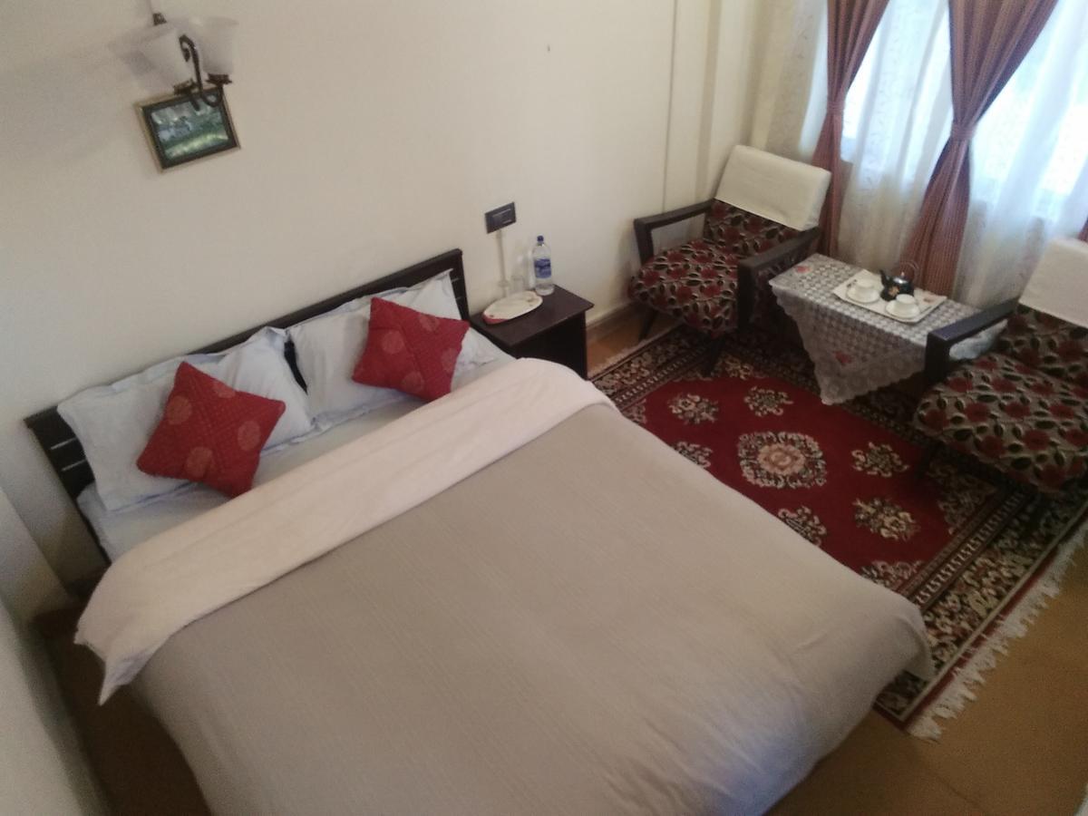 Himalayan Inn Homestay ดาร์จีลิง ภายนอก รูปภาพ